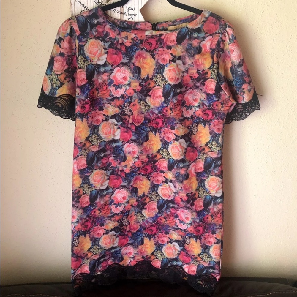 ⚡️flash sale ⚡️Zara floral dress